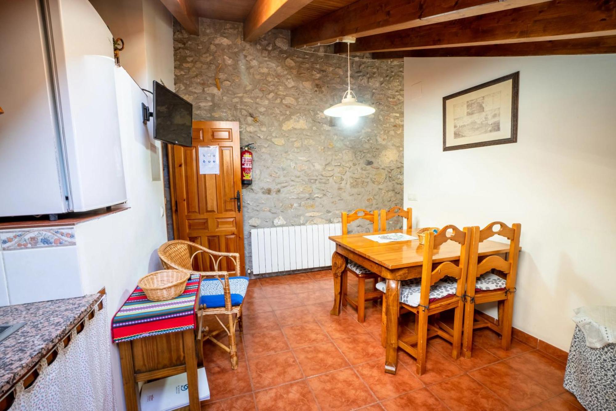 モレラ Casa Enduellaゲストハウス エクステリア 写真